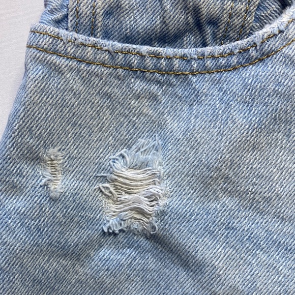 Levi's Light Blue Ripped Jean Shorts - Picture 8 of 10